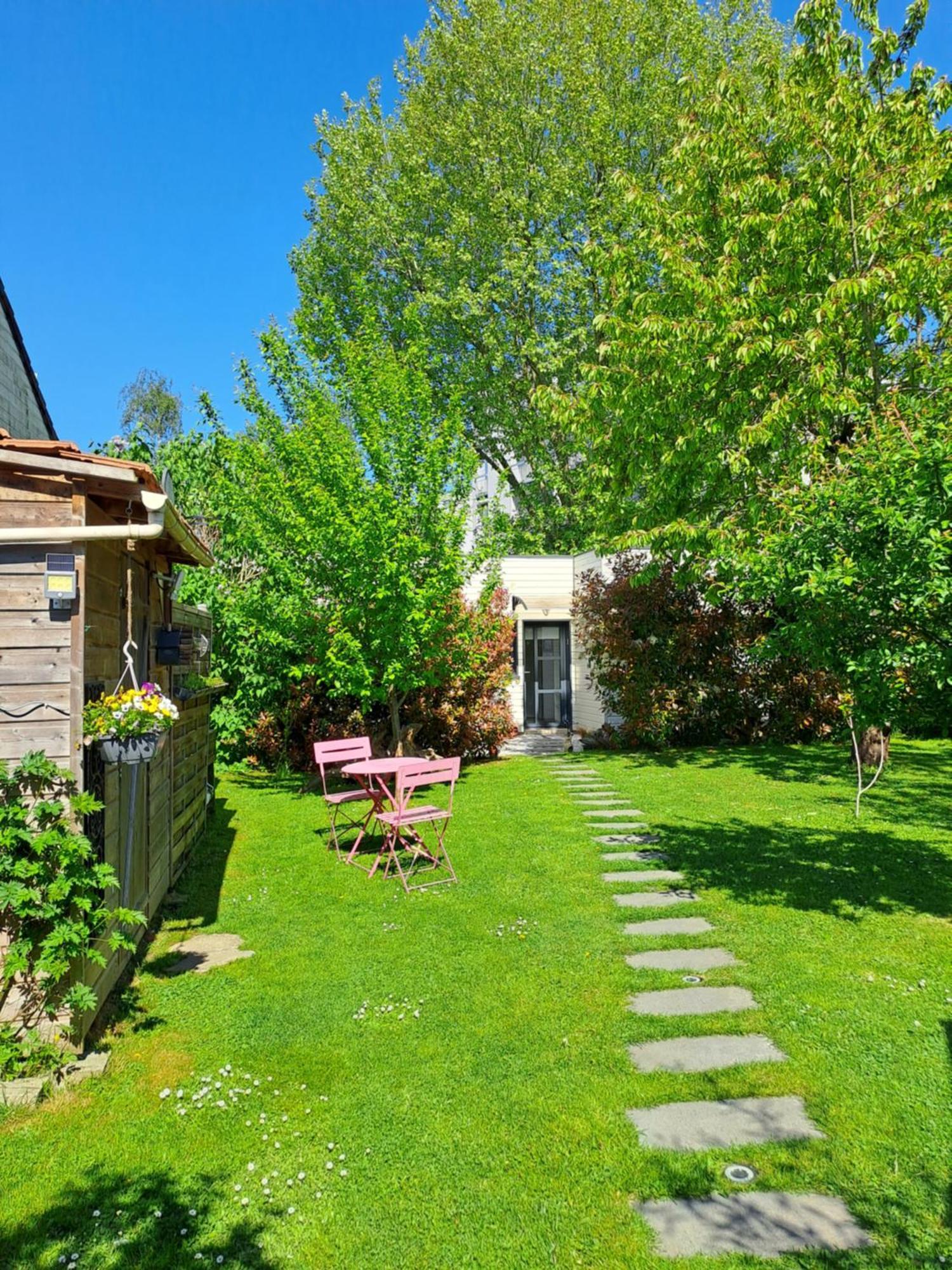Gites Les Lucioles Mont-Saint-Aignan Exterior photo